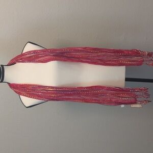 Pink Textured Yarn Scarf – One Size – Lightweight & Stylish with Fringe